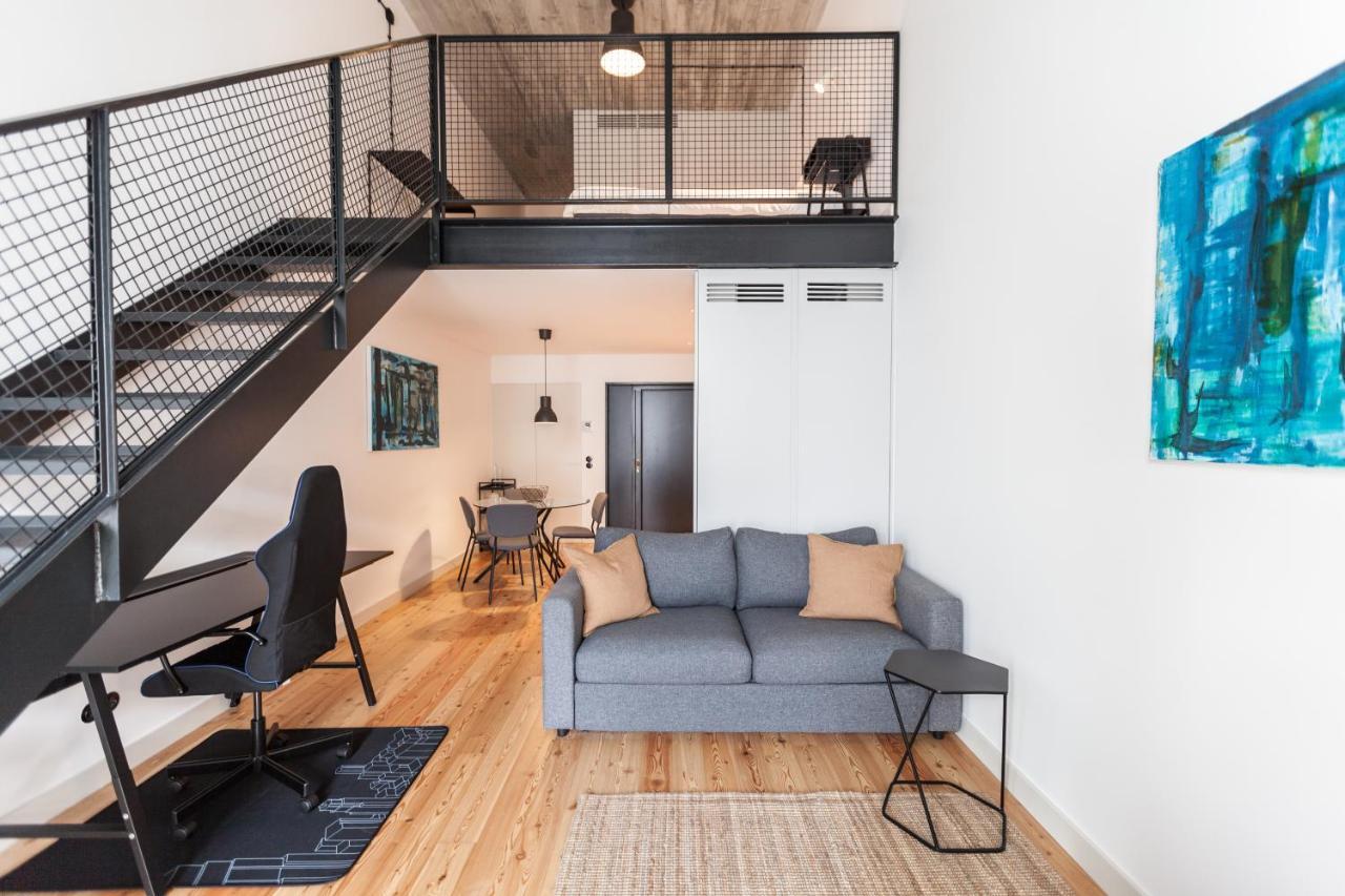 Flh Intendente Industrial Mezzanine With Balcony * Lisboa