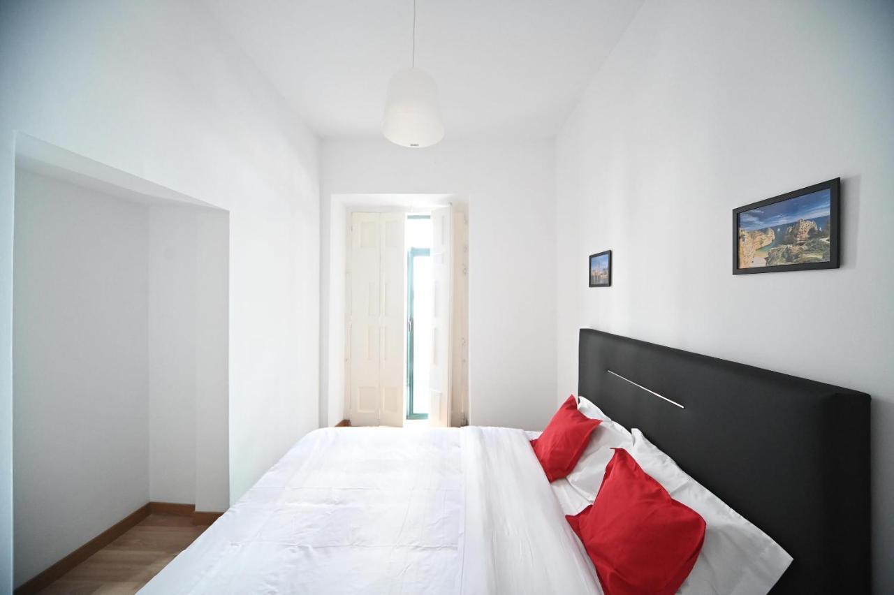 7 Requinte Hostal *