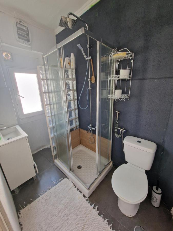 Quarto Em Apartamento Lgbt Adult Only Habitación en casa particular