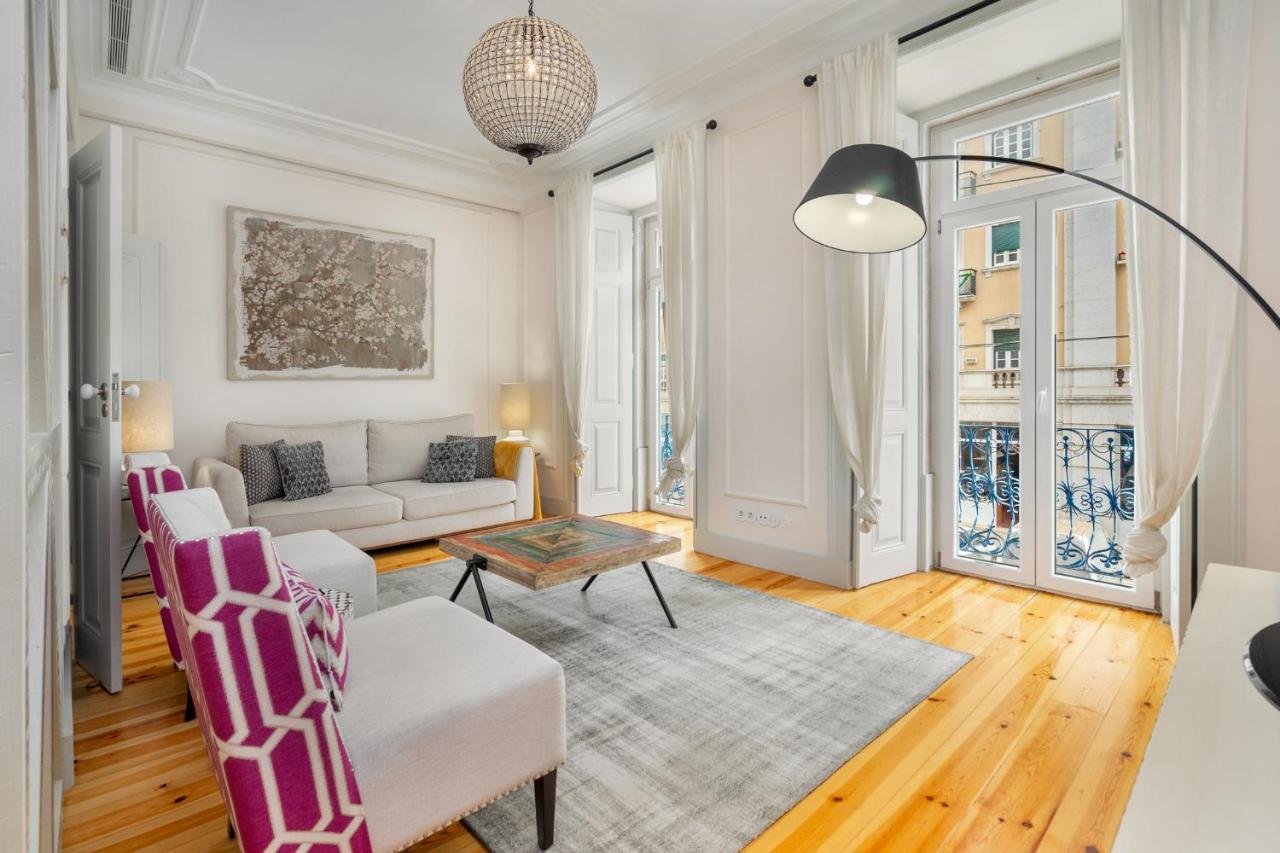 Whome Luxury In Prime Location W/ Ac, Lift & Private Patio *