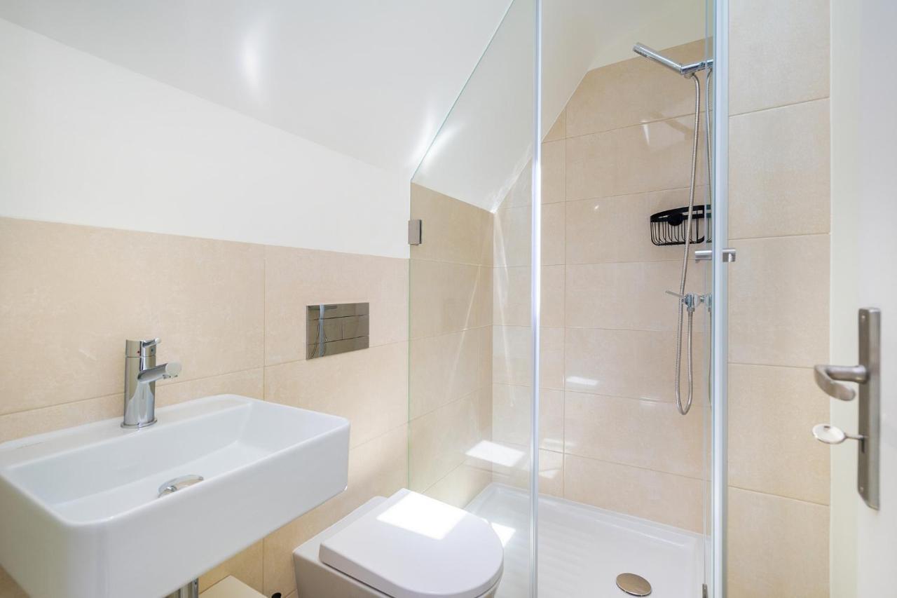 Intendente Modern Stays Location W/ac * Lisbon