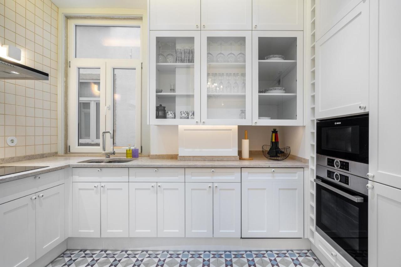 Whome Luxury In Prime Location W/ Ac, Lift & Private Patio Lisboa