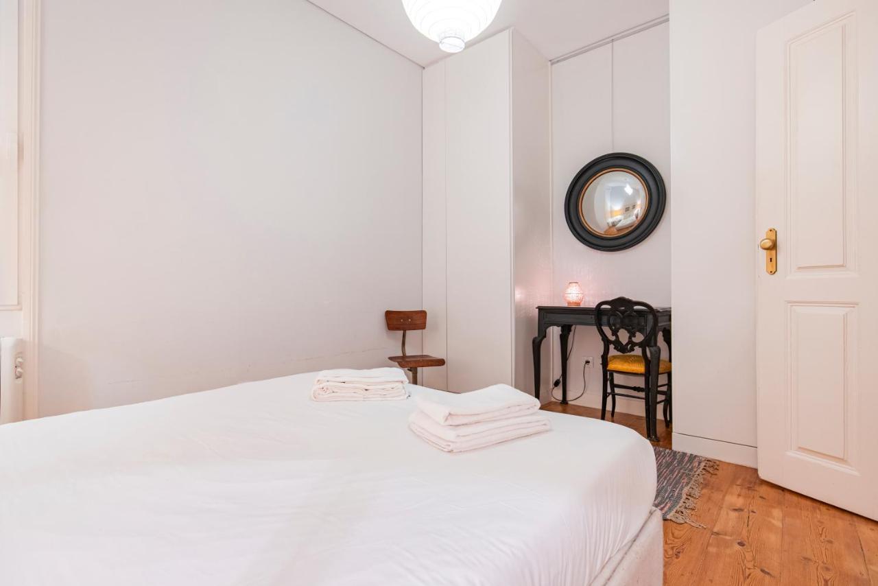 Castelo Design Aparment W/ Balcony & Super View By Lovelystay Apartamento Lisboa
