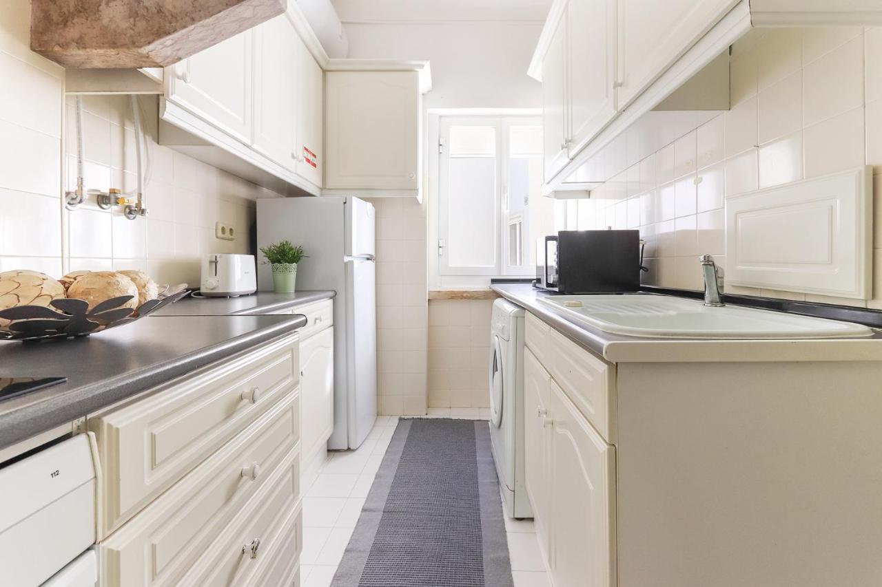Almirante Classic By Homing Apartamento
