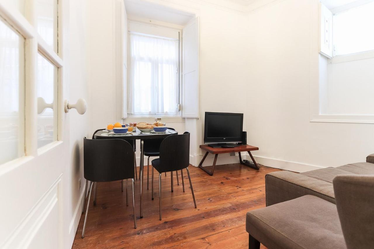 Castelo Typical By Homing Lisboa