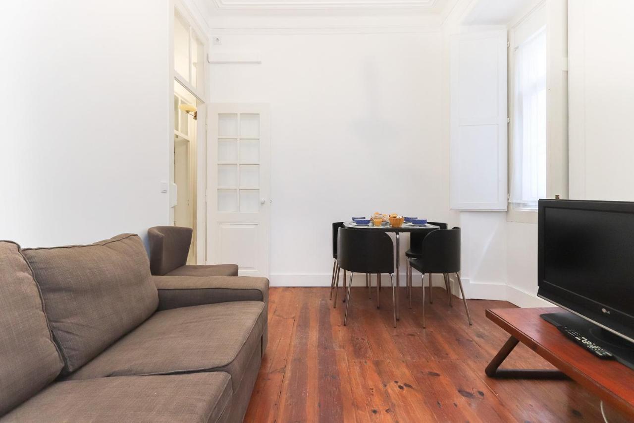 Apartamento Castelo Typical By Homing *