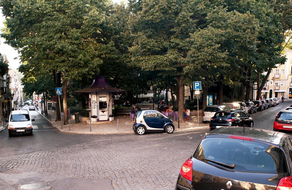 Apartamento Triplex With Garage - Praca Flores Lisboa