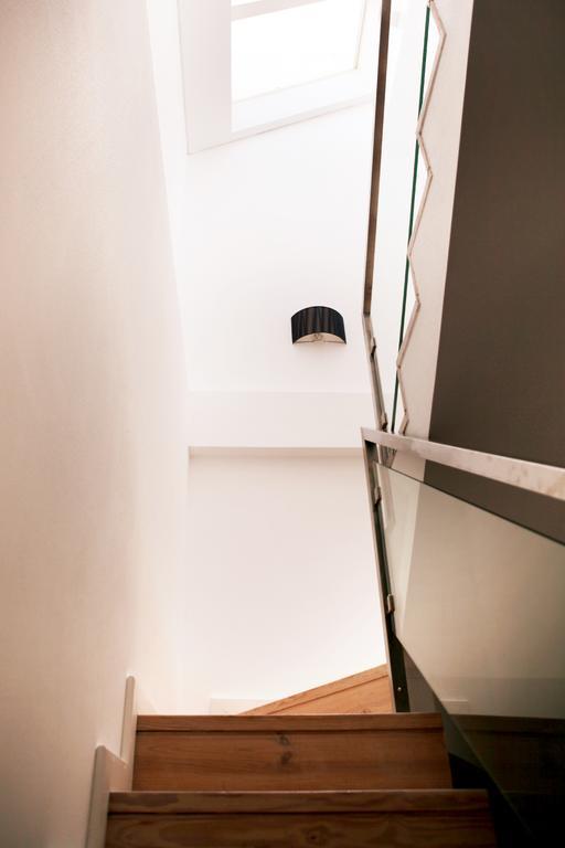 Apartamento Triplex With Garage - Praca Flores Lisboa
