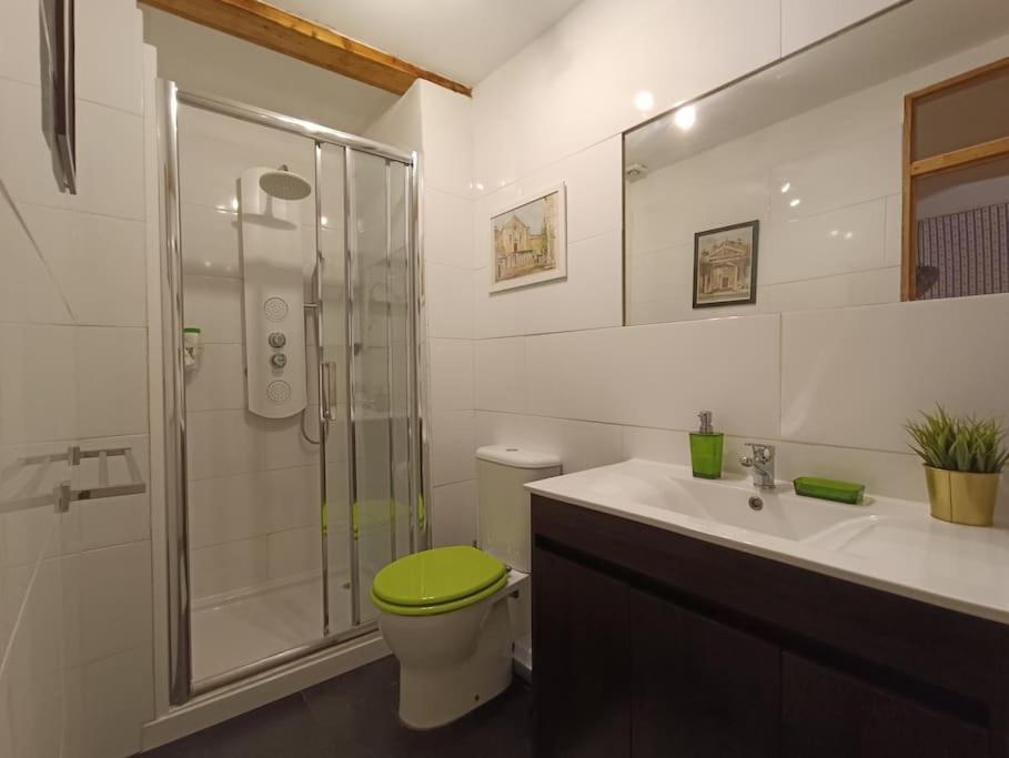 Lx Townhouse Ideal For Big Groups Prime Location Trendy Street Casa de Férias