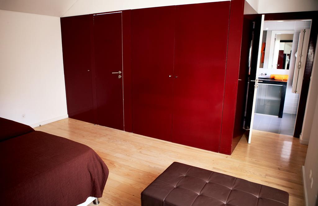 Triplex With Garage - Praca Flores *