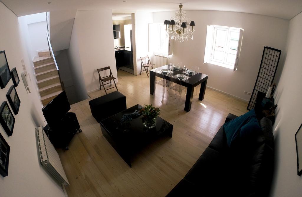 Triplex With Garage - Praca Flores