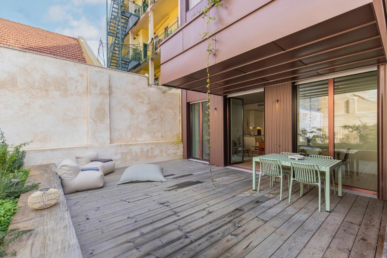 Deluxe 2bdr W/ Patio By Lovelystay Lisboa