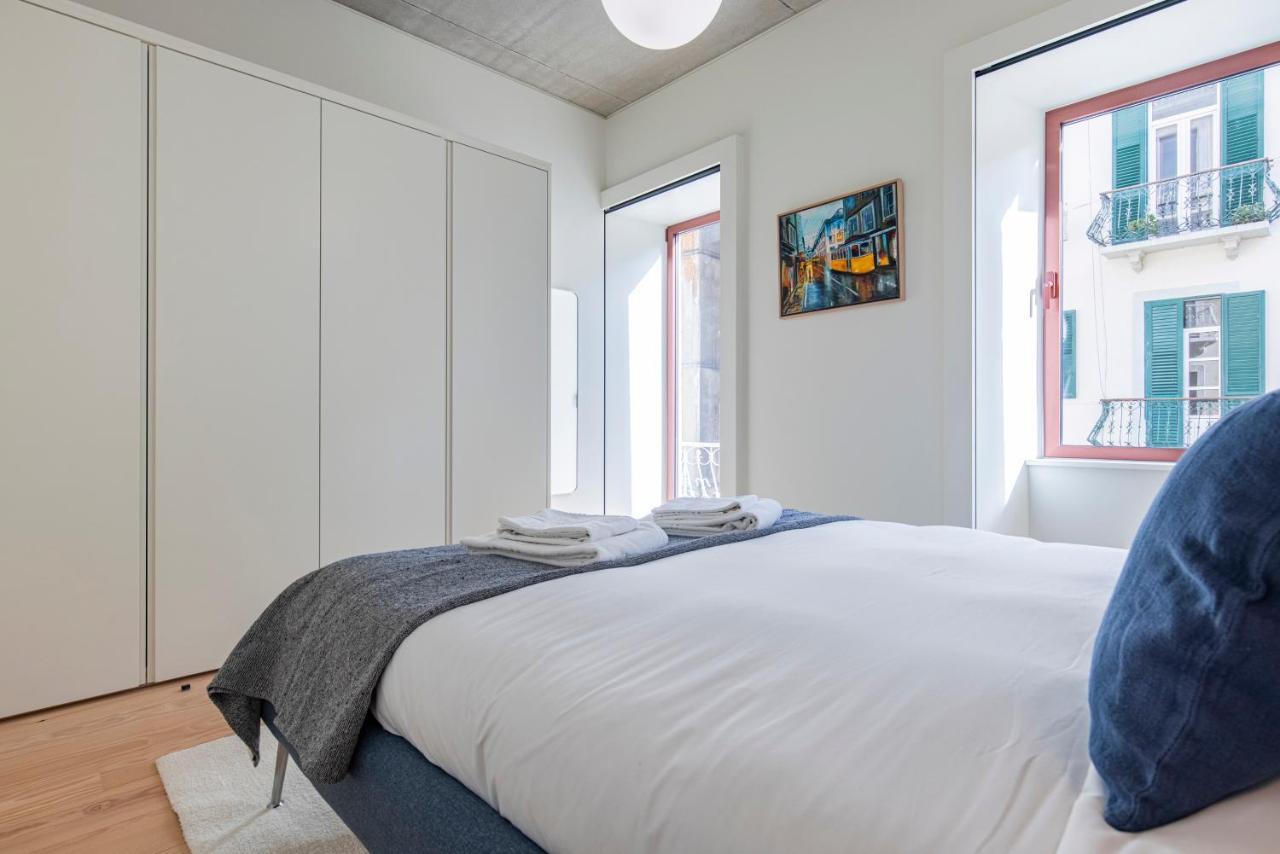 Deluxe 2bdr W/ Patio By Lovelystay * Lisboa