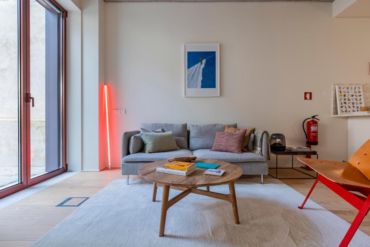 Deluxe 2bdr W/ Patio By Lovelystay * Lisboa