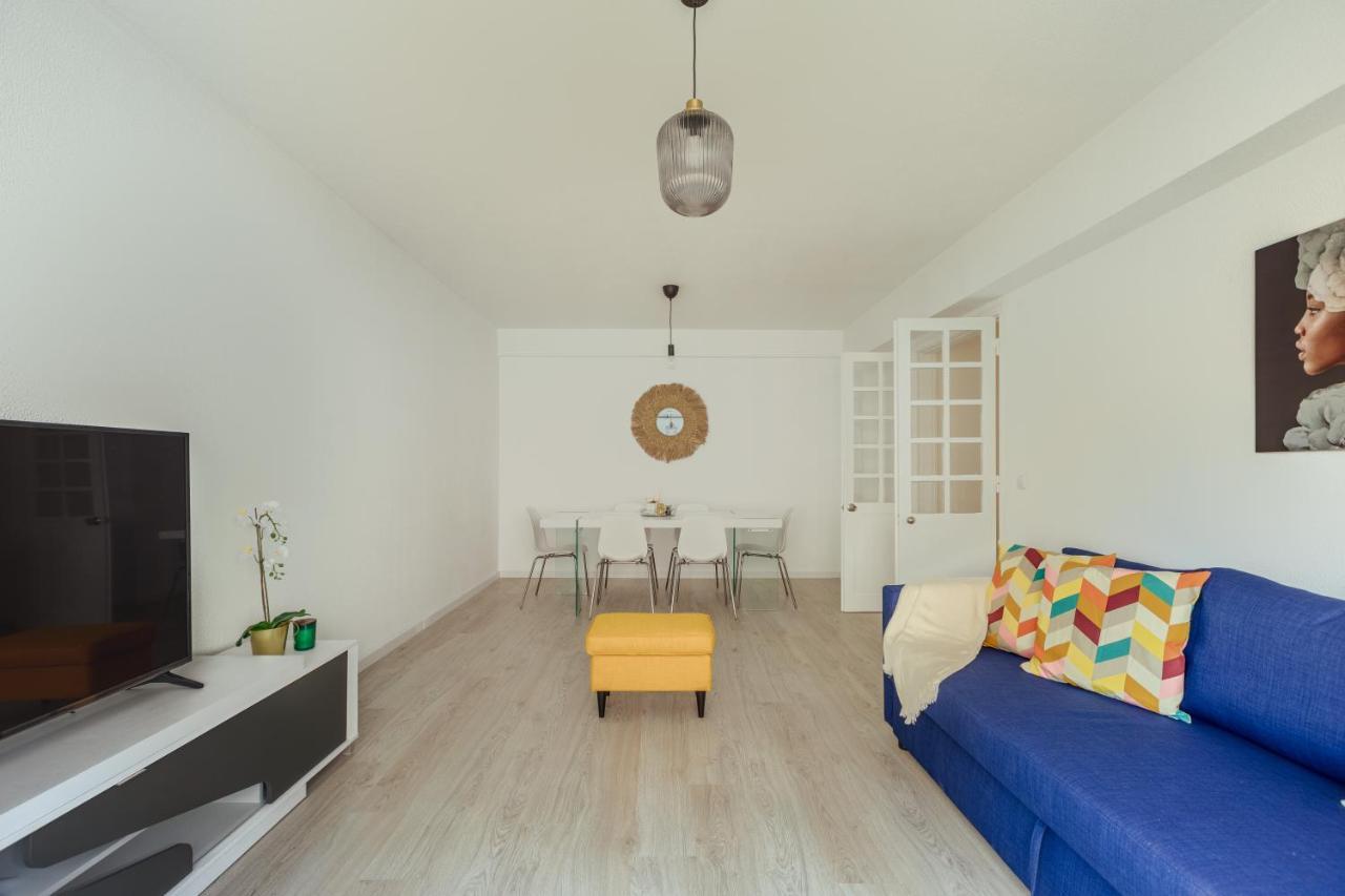 Elegant 3 Bedroom - Centre - Garage - Metro