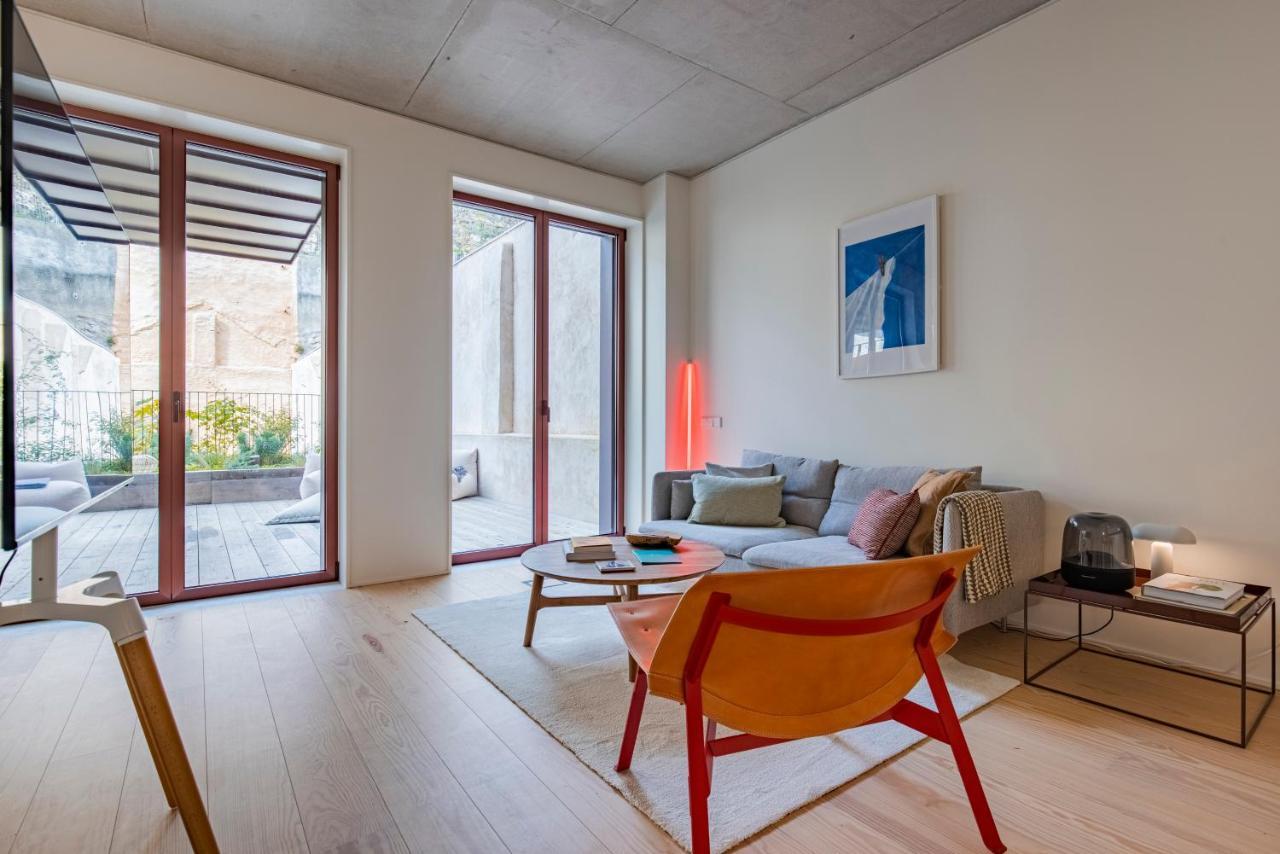 Deluxe 2bdr W/ Patio By Lovelystay Apartamento