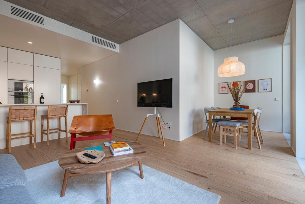 Deluxe 2bdr W/ Patio By Lovelystay Apartamento