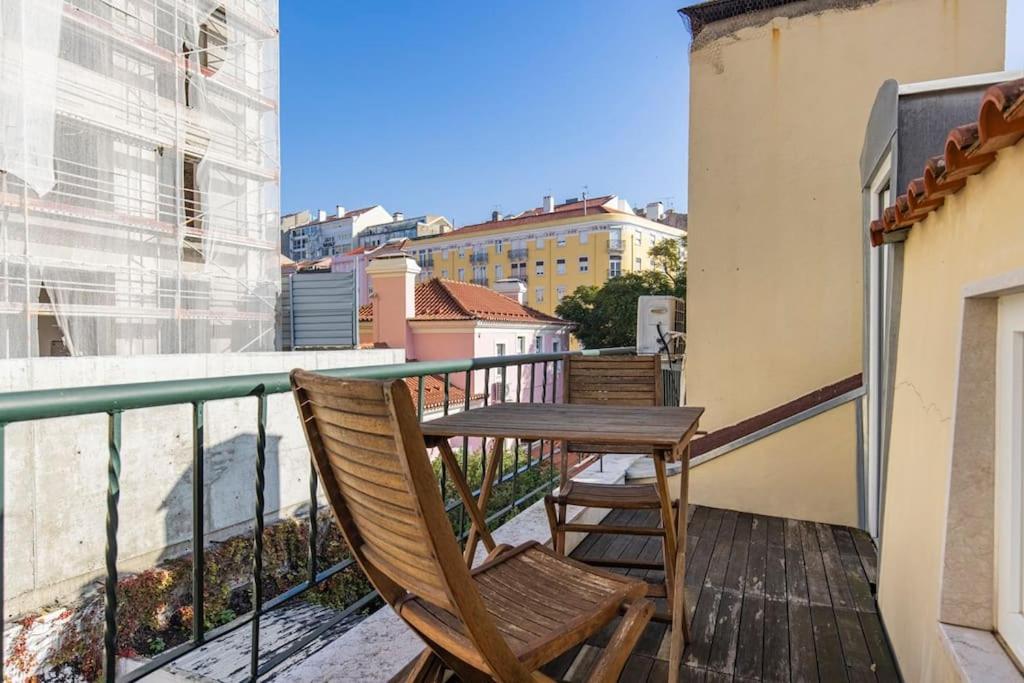 Sacramento Terrace Apartment