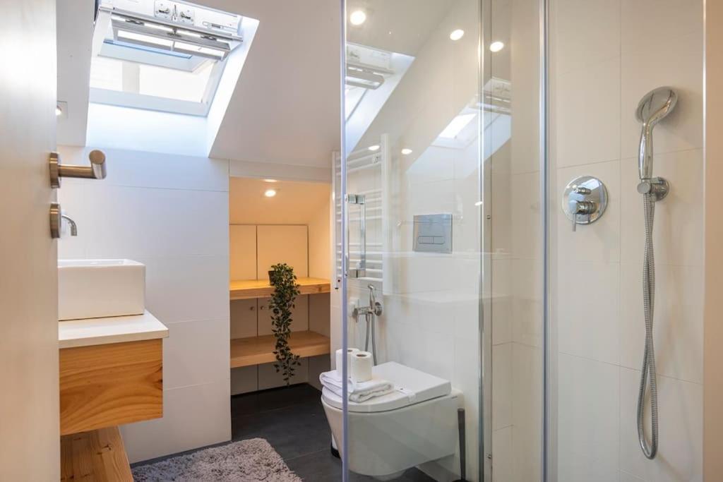 Sacramento Terrace Apartment