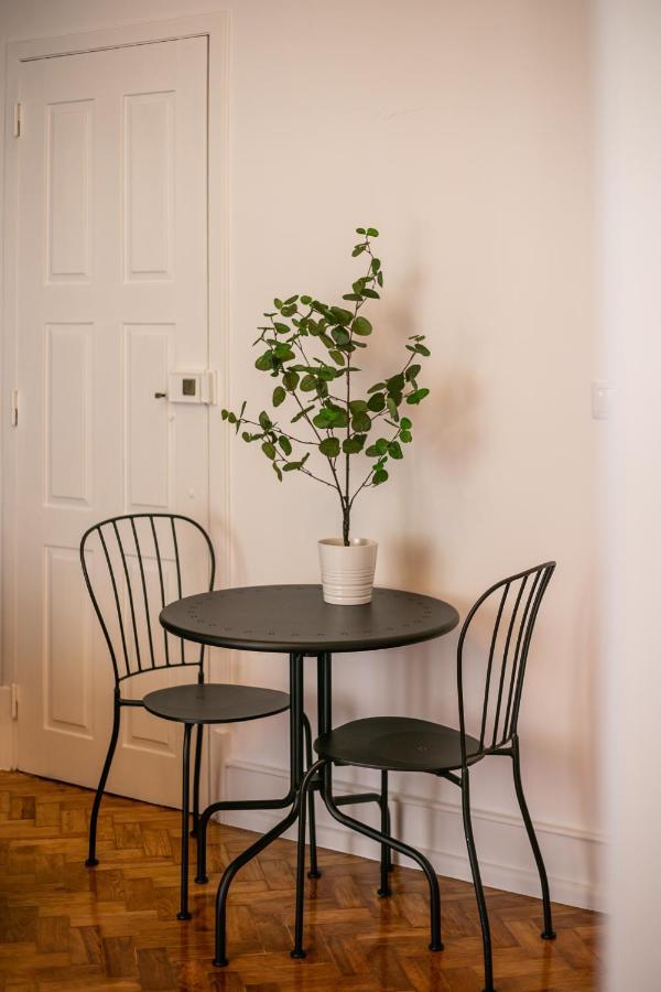 Home Out Rooms & Apartments Lisbon