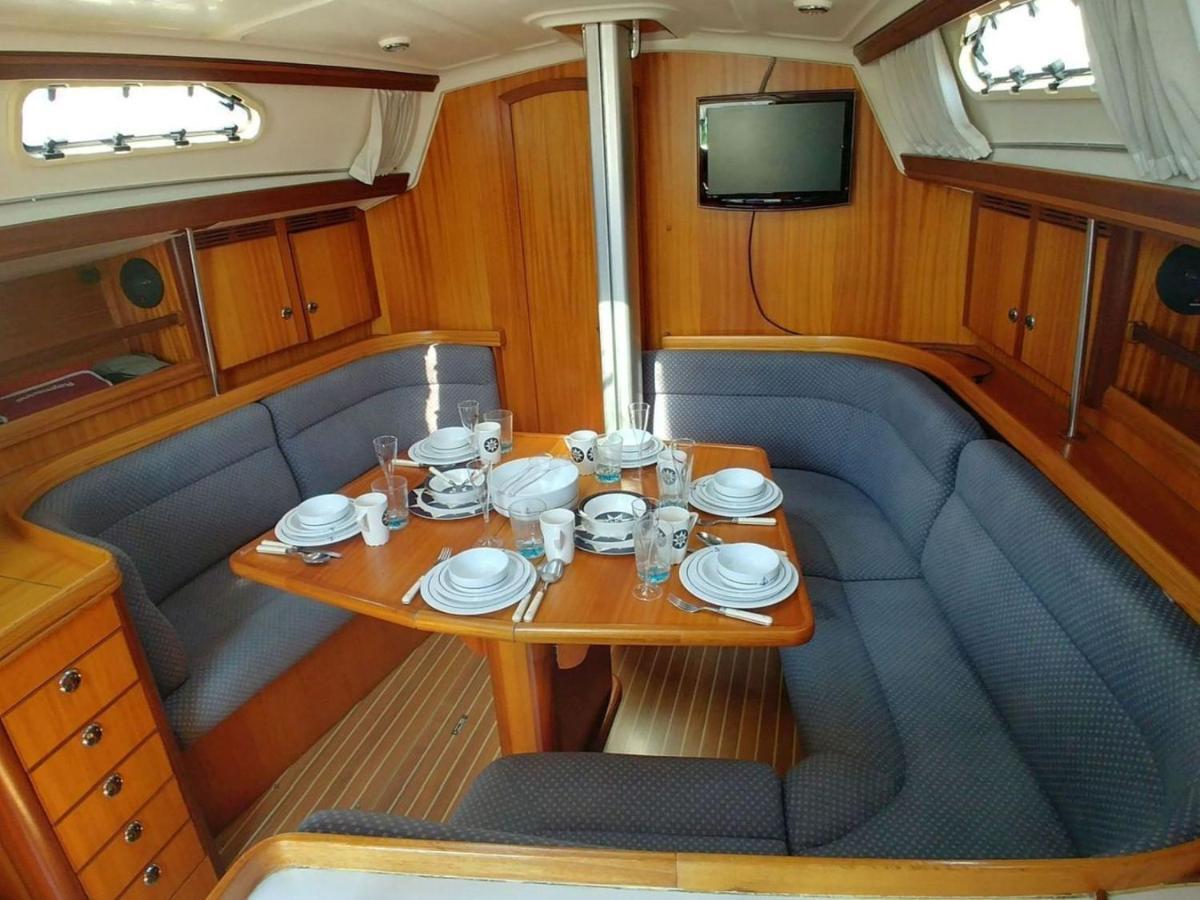 Be Local - Sleep Aboard A Sailing Boat In Apartamento Lisboa