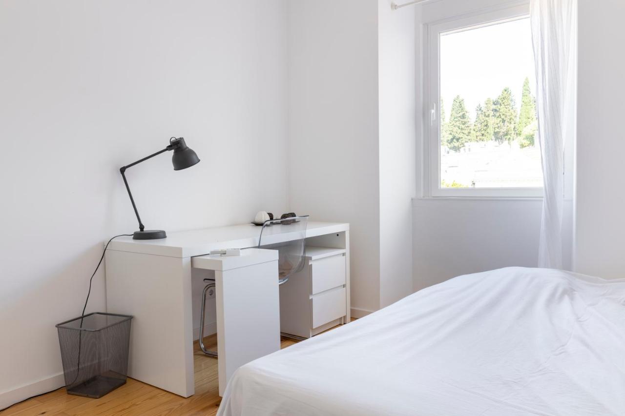 Apartamento Comfy 3 Bedroom Campo De Ourique *
