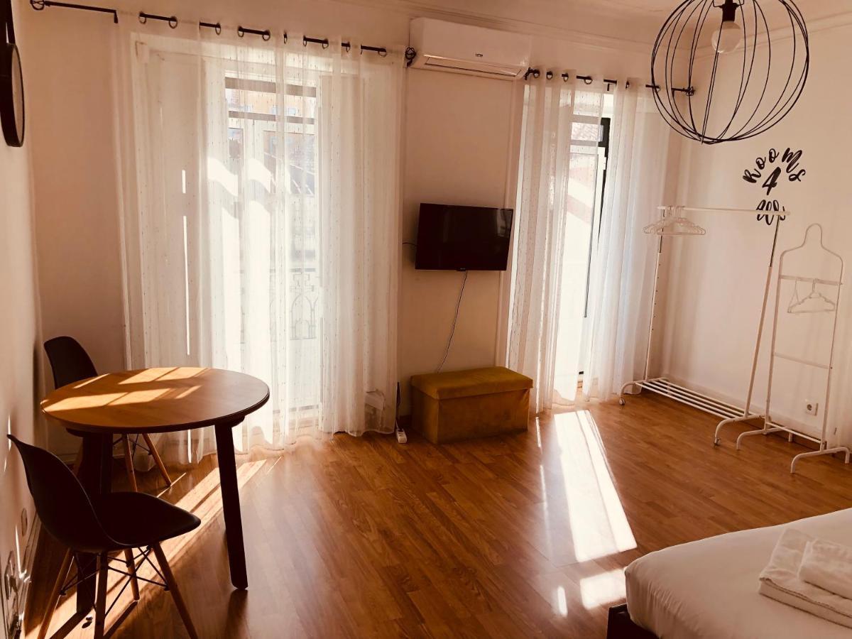 Rooms4all