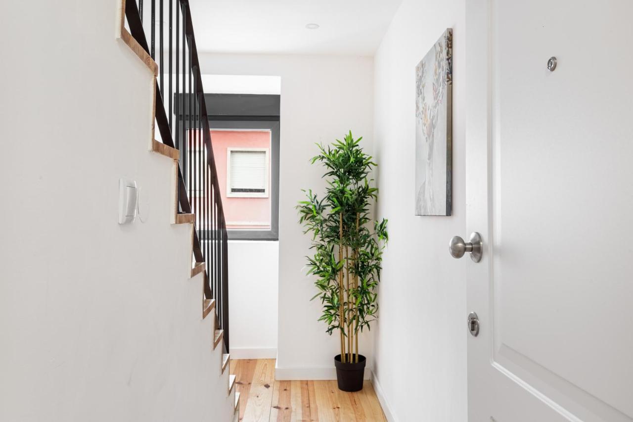 Altido Sunny Apt With Terrace Near Centre * Lisboa