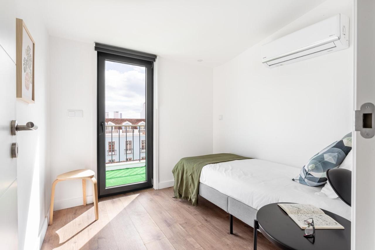Altido Sunny Apt With Terrace Near Centre Apartamento Lisboa