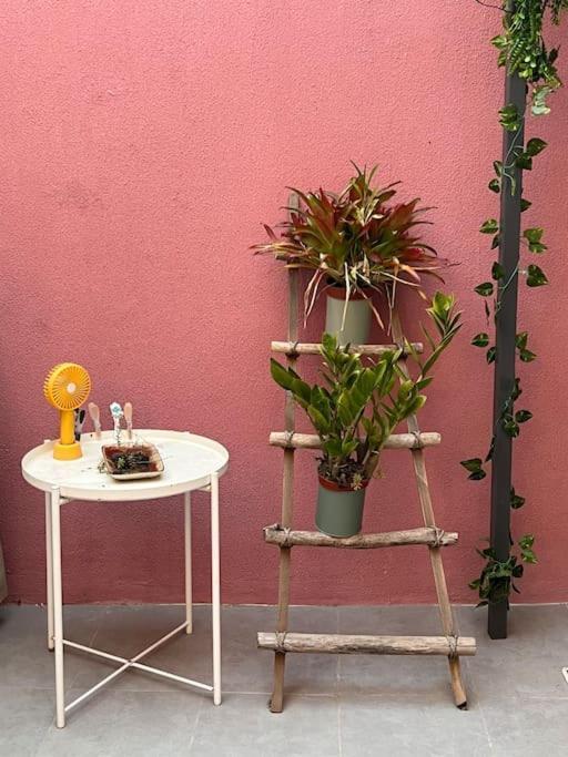 Luxury Artistic Digital Nomad Getaway W/ Terrace Apartamento *