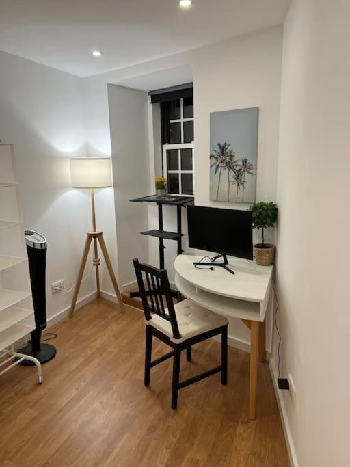 Apartamento Luxury Artistic Digital Nomad Getaway W/ Terrace *
