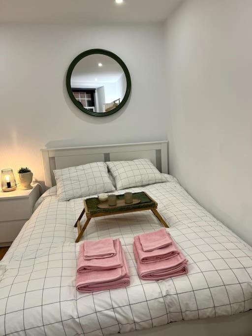 Luxury Artistic Digital Nomad Getaway W/ Terrace Lisboa