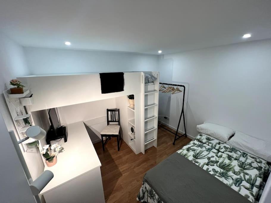 Luxury Artistic Digital Nomad Getaway W/ Terrace Lisboa