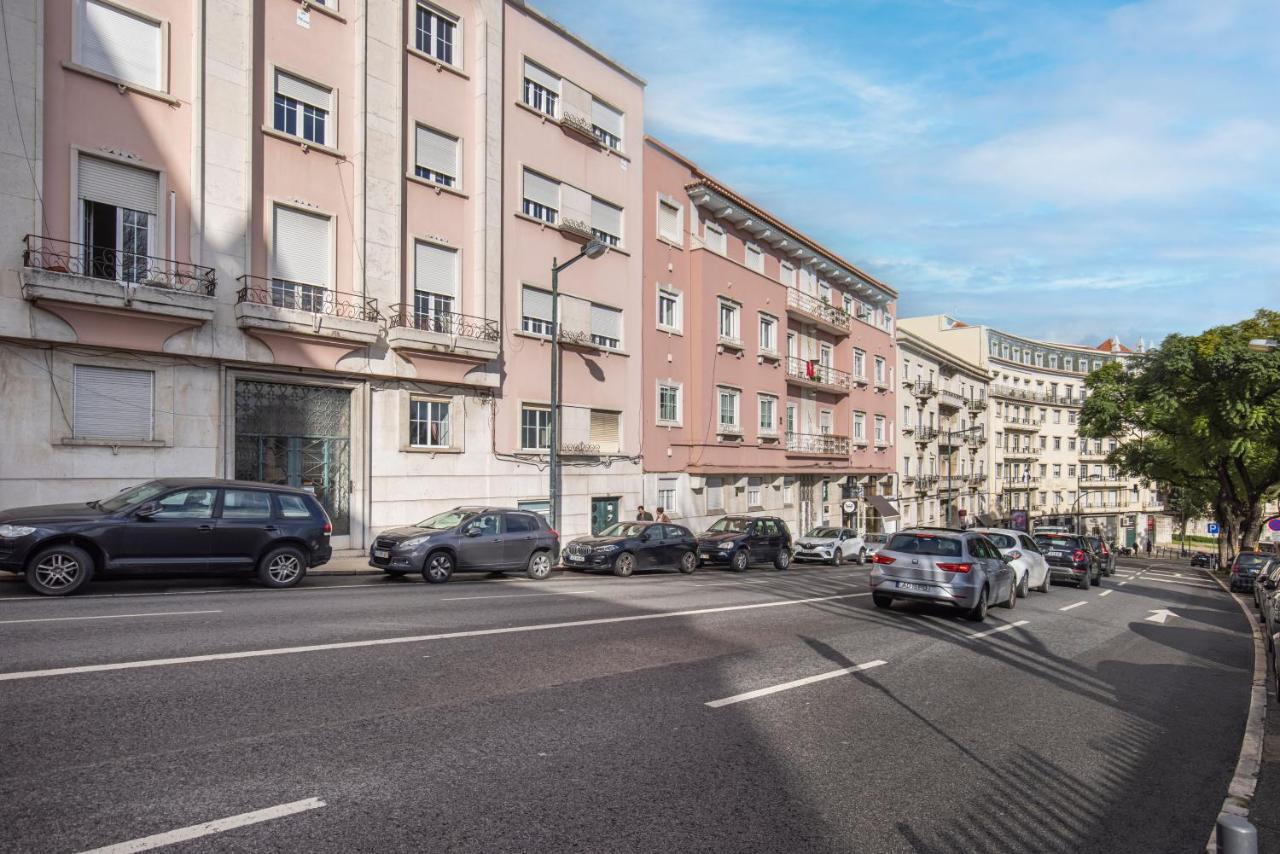 Apartamento Magnificent 4bdr In By Lovelystay