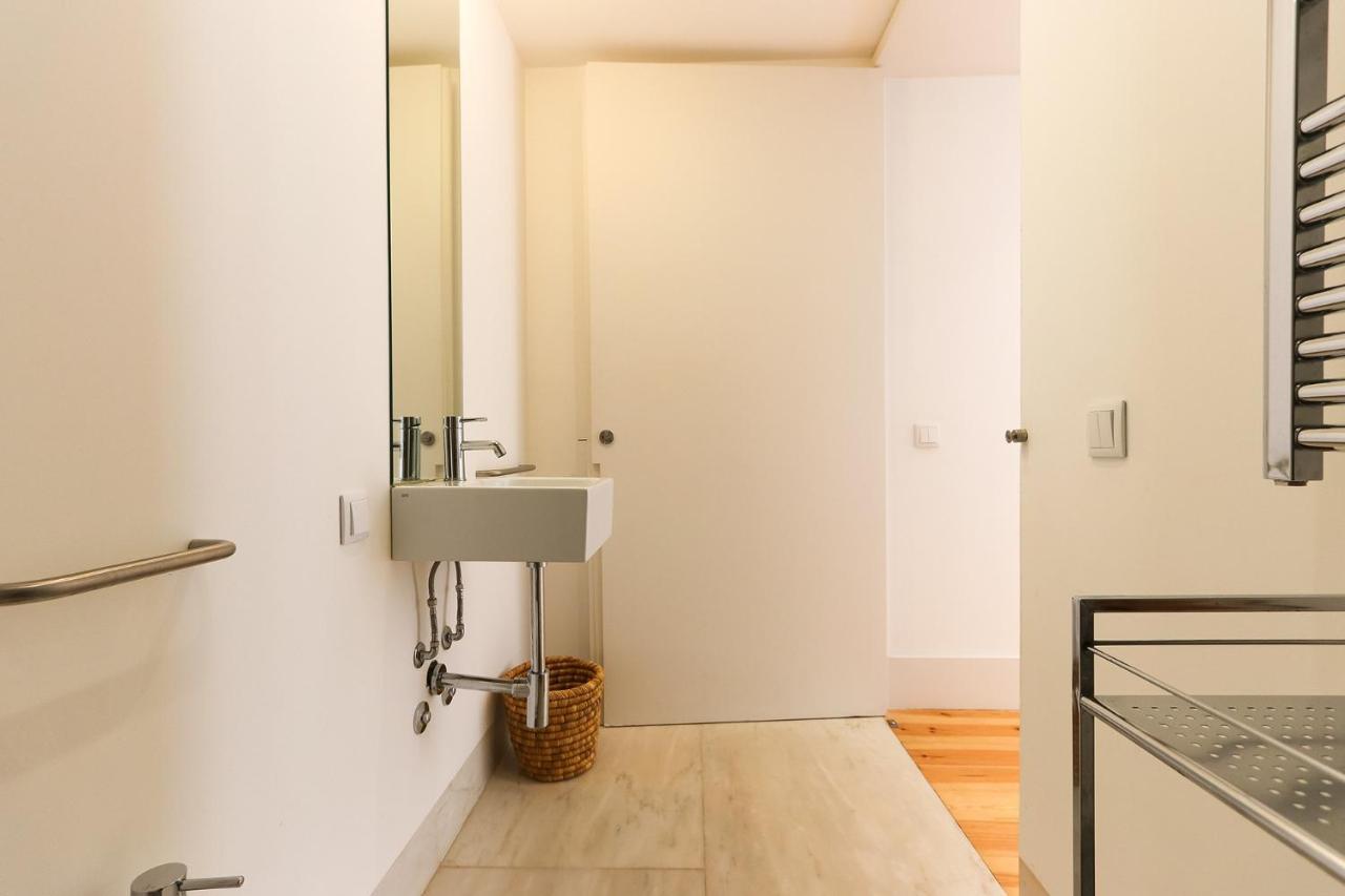 Combro By Homing