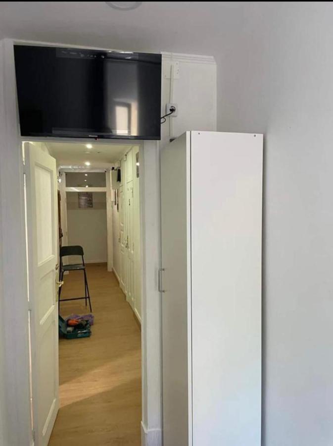 Apartamento Bernardim Ribeiro 3 Andar Bed and breakfast Lisboa