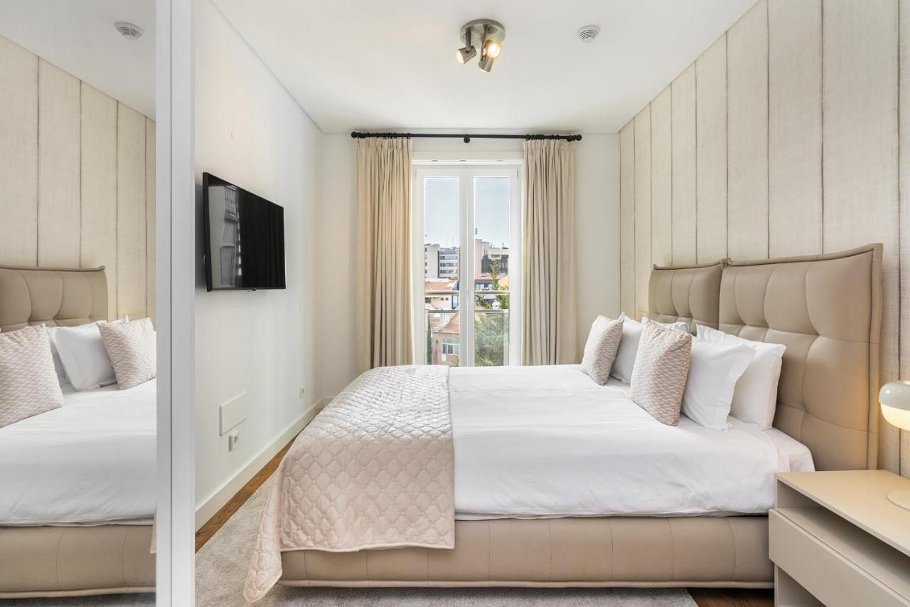 Apartamento Whome Urban Retreat: Downtown Luxury, Parking, Ac & Elevator Lisboa
