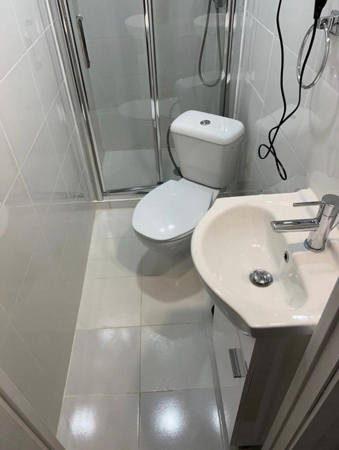 Apartamento Bernardim Ribeiro 3 Andar Bed and breakfast *