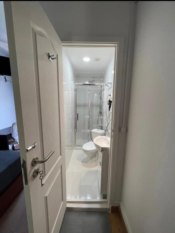 Apartamento Bernardim Ribeiro 3 Andar Bed and breakfast Lisboa