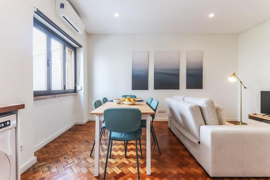 Apartamento Portucale ! Ajuda Delight
