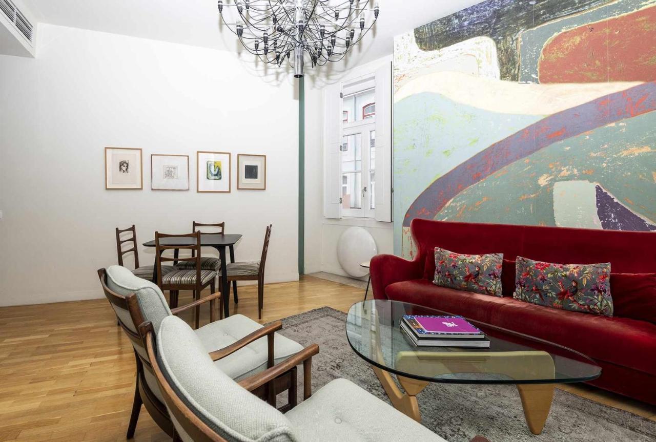 Italian Design In Principe Real Apartment