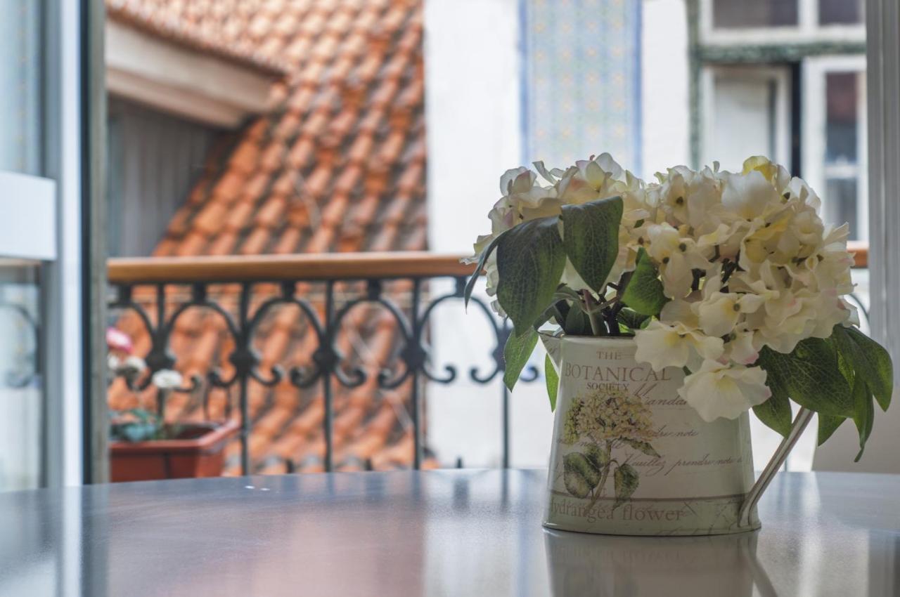 Apartamento Chic Urban Retreat At Downtown With Balcony & Views Lisboa