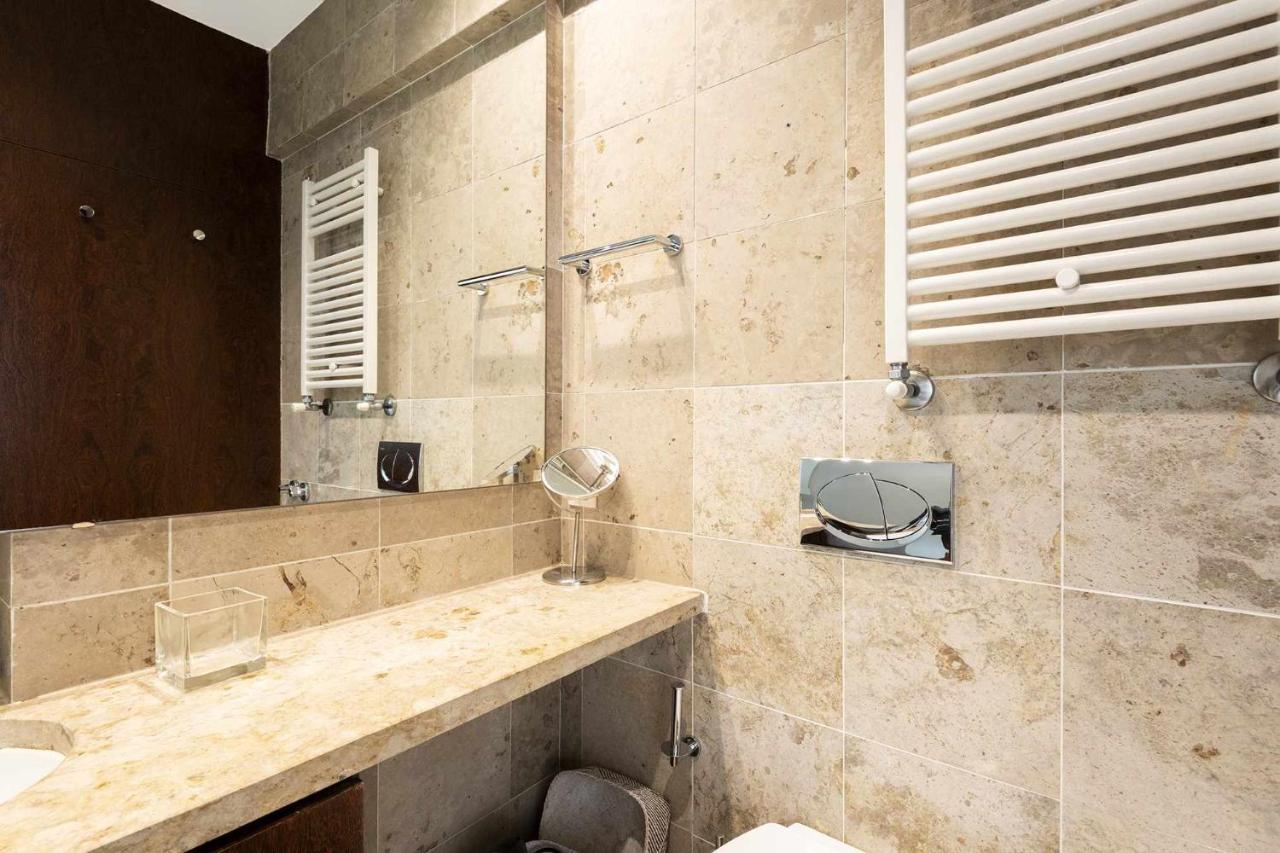 Italian Design In Principe Real Lisbon