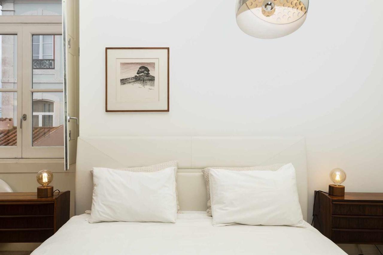 Italian Design In Principe Real Apartment Lisbon