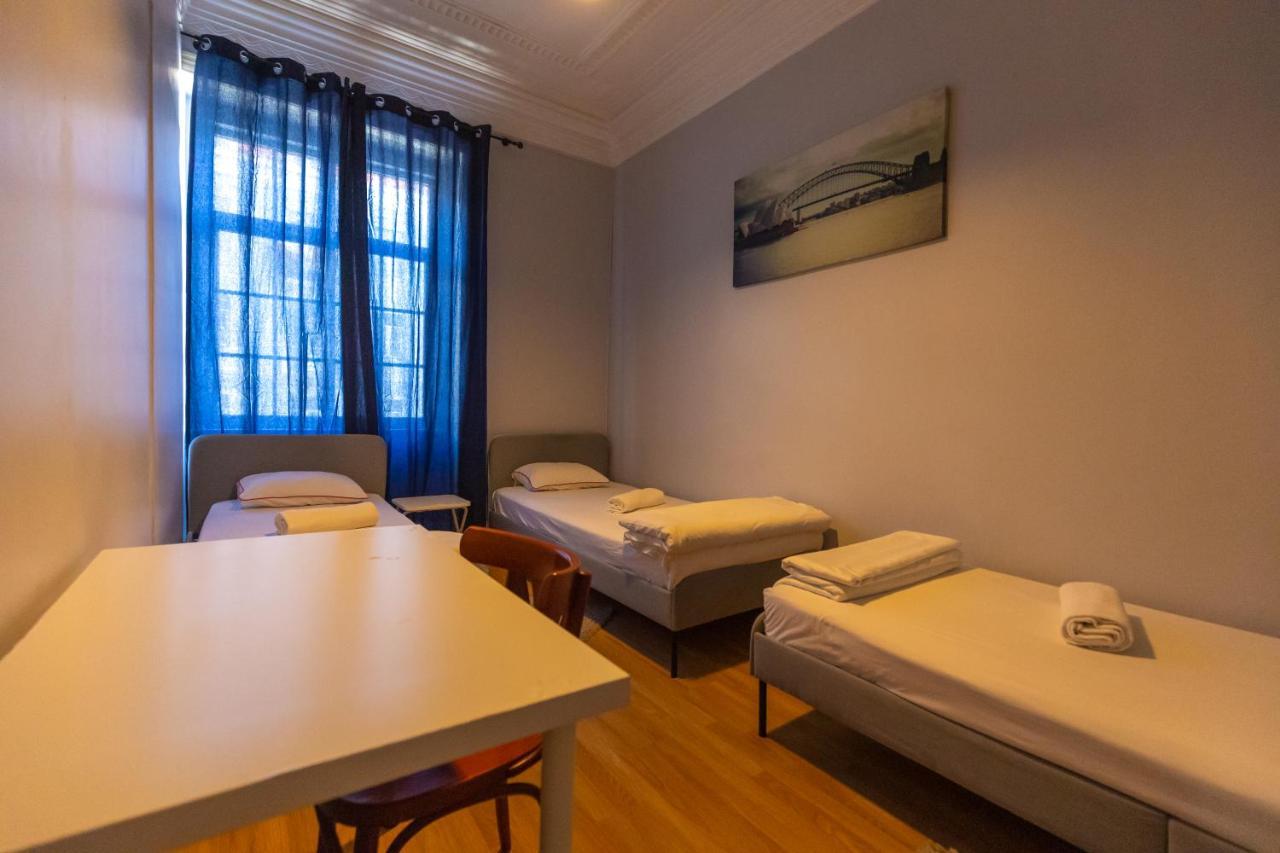 Hostal The Delight *