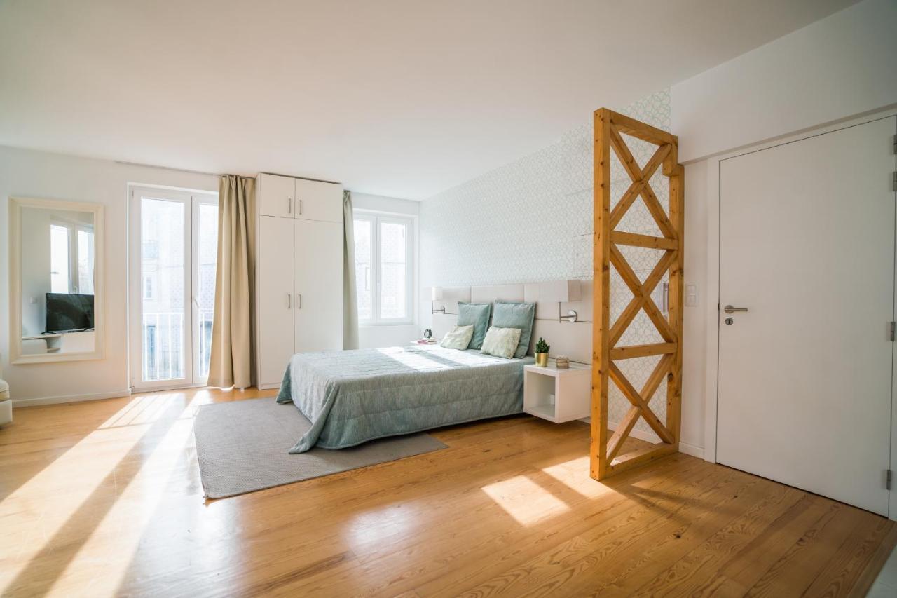 Principe Real Location Apartment