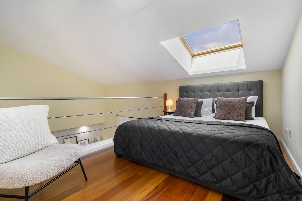 Whome Luxury Penthouse: Designer Decor & Epic Views Lisboa