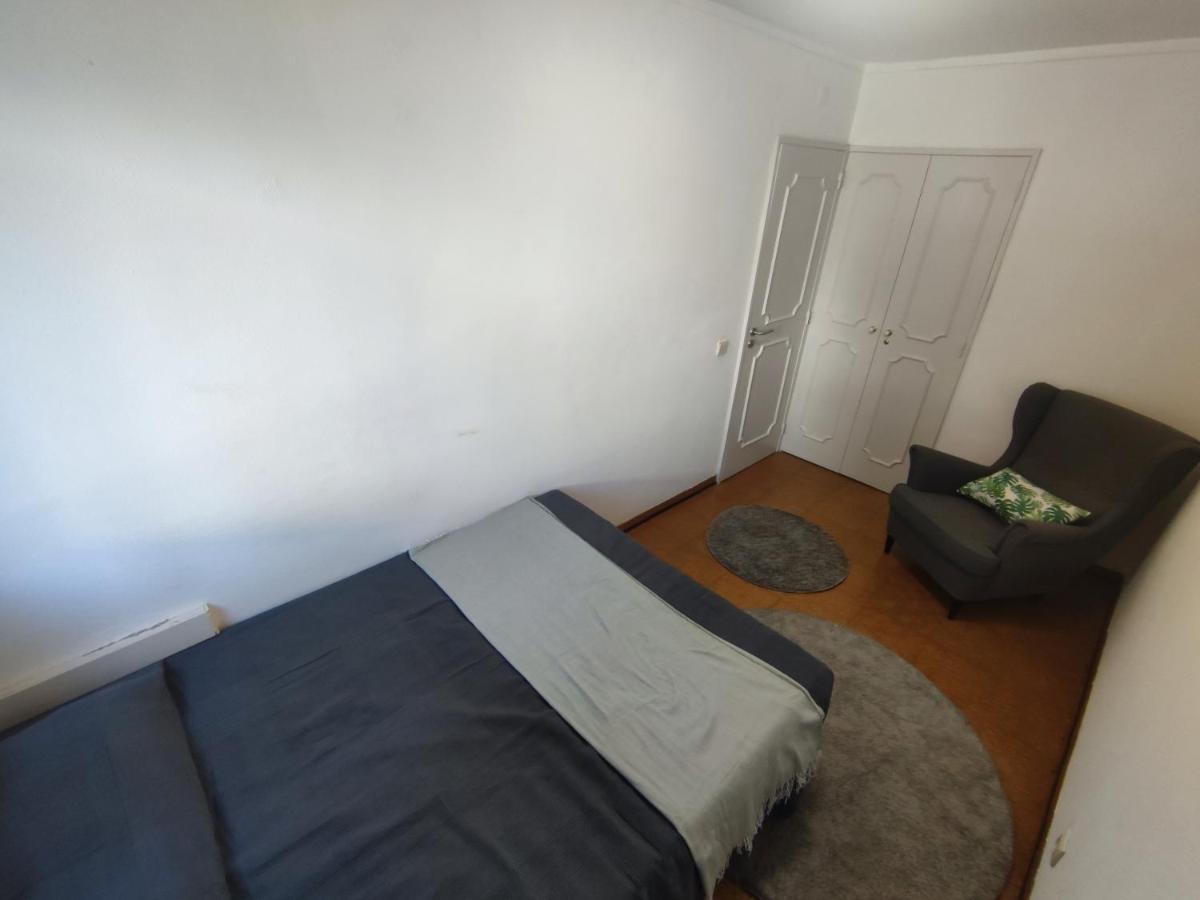Apartamento Aconchegante T3 Em Telheiras *