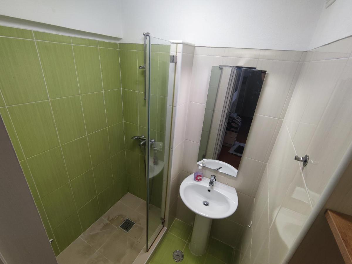 Apartamento Aconchegante T3 Em Telheiras Lisboa