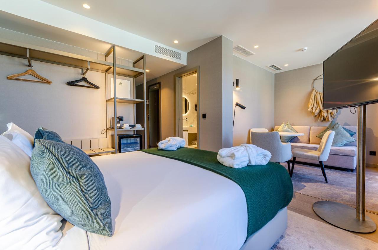 Omid Saldanha Hotel 4*